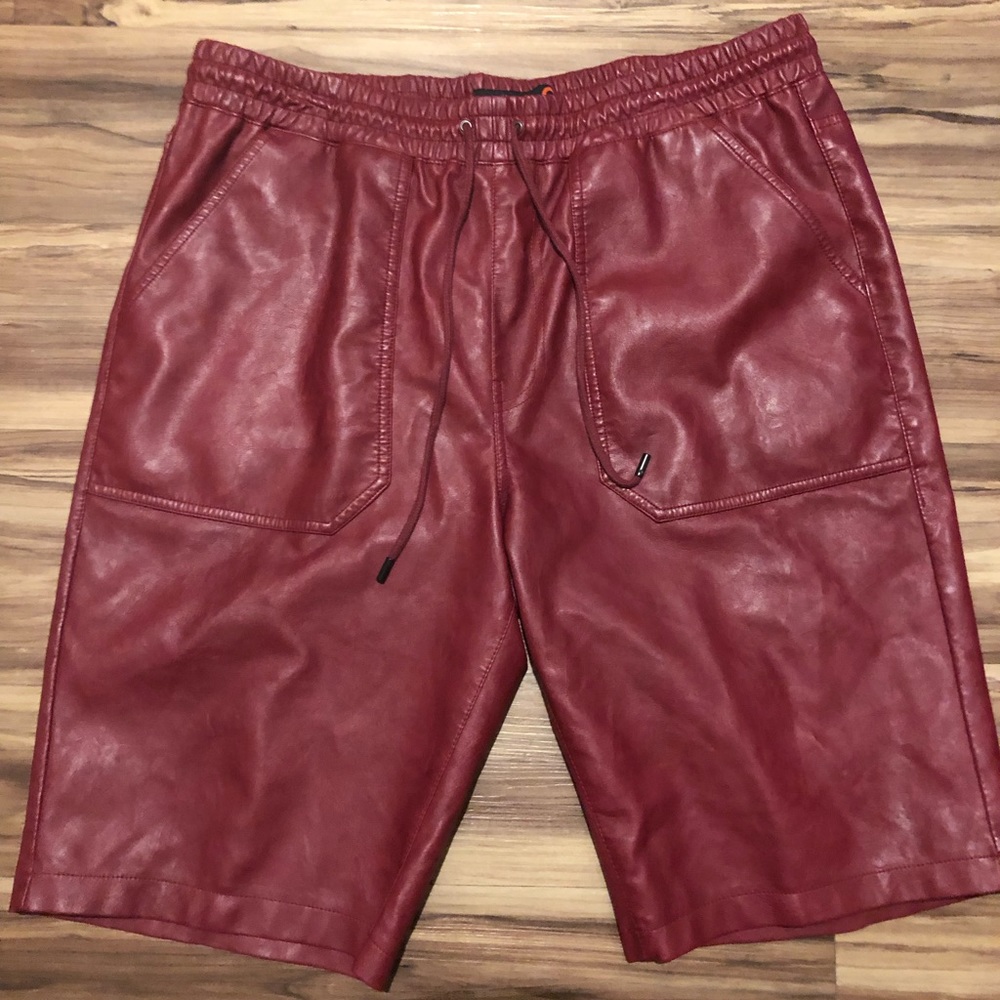 G by Guess Men leather burgundy shorts